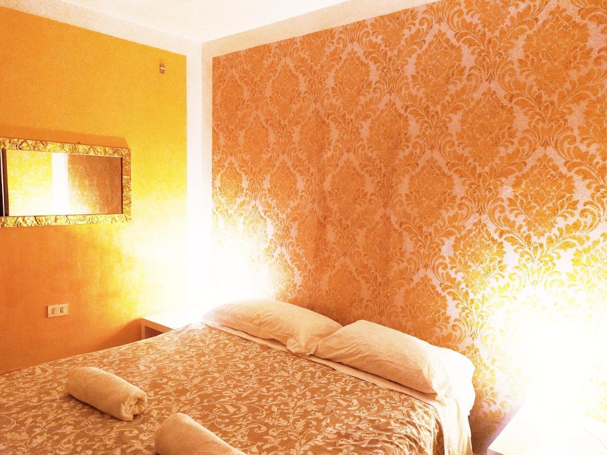Hotel Two Steps From Rialto Bridge Venezia Esterno foto