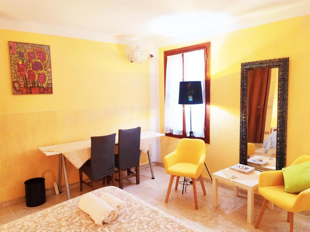 Hotel Two Steps From Rialto Bridge Venezia Esterno foto